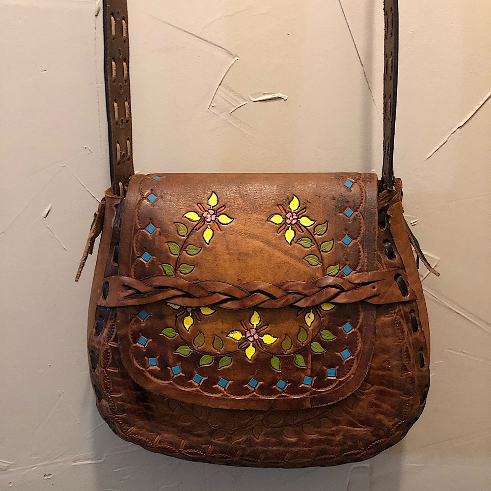 Vtg leather hand tooled and painted floral boho crossbody